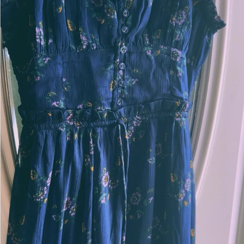 Patrons of Peace Navy Dress with Floral Patterns - Picture 3 of 9